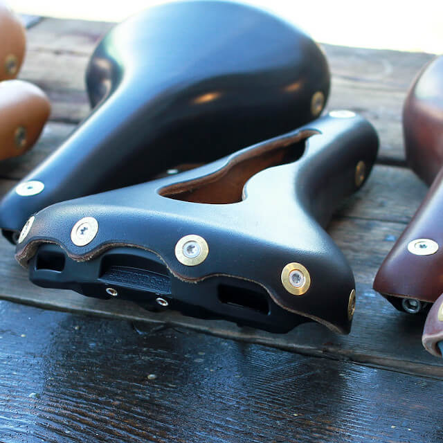 【Youtube】レザーサドルの大本命！GILLES BERTHOUD Leather Saddle / ジルベルソー レザーサドルをご紹介します！