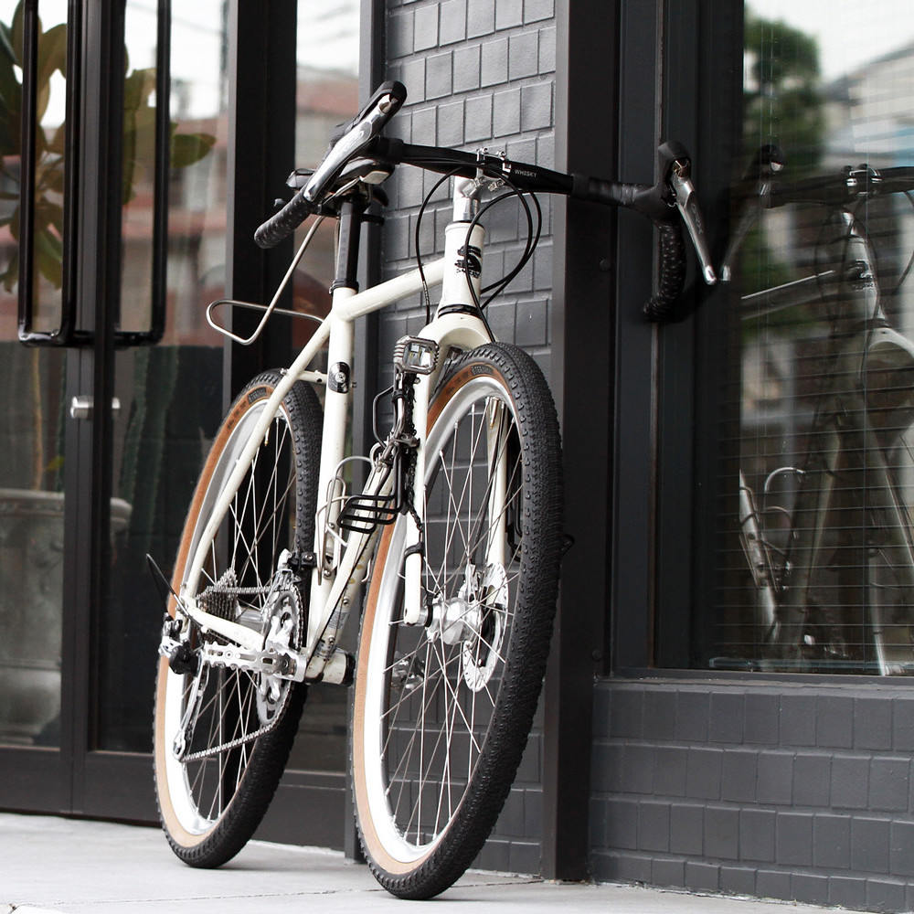 【Blog】SURLY / Midnight Specialのオーバーホールとダイナモライト装着