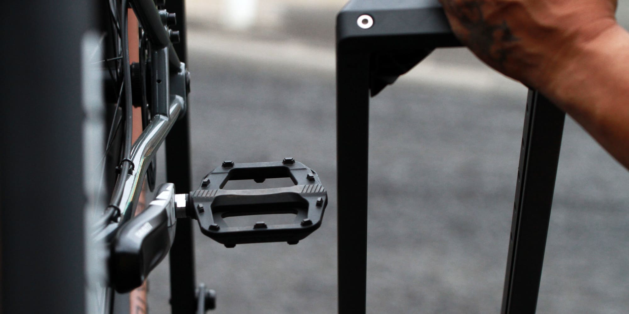 Piston ion detail