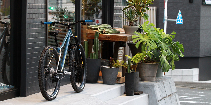 Un Authorized アンオーソライズド / 33rpm Custom Complete Bike