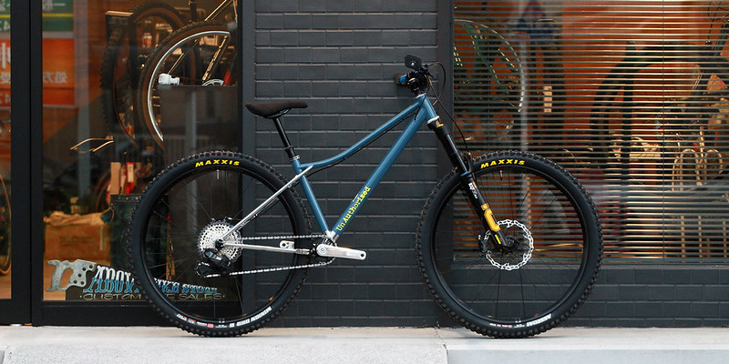 Un Authorized アンオーソライズド / 33rpm Custom Complete Bike