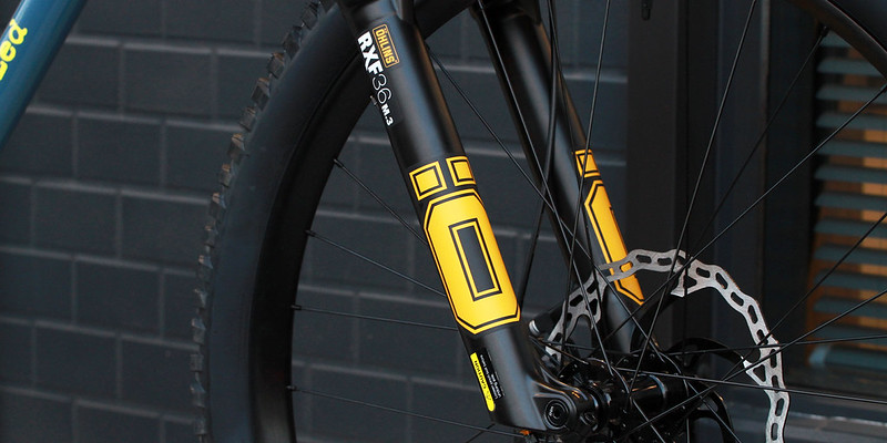 Un Authorized アンオーソライズド / 33rpm Custom Complete Bike